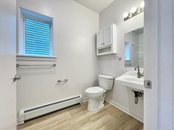 3rd image of 444 Bergen Ave #1LA