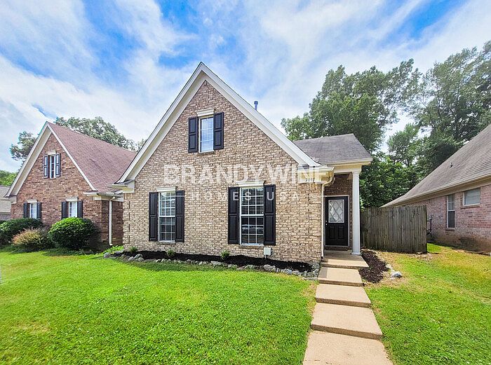 1st image of 7091 Parkbrook Ln
