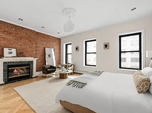 51 East 67th Street image 12 of 19