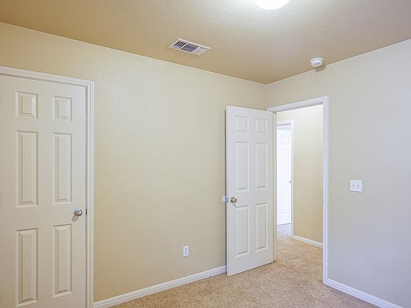 5th image of 1045 Misty Acres Dr