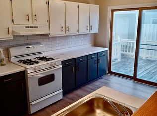 2339 Carnation Dr, Crest Hill, IL 60403