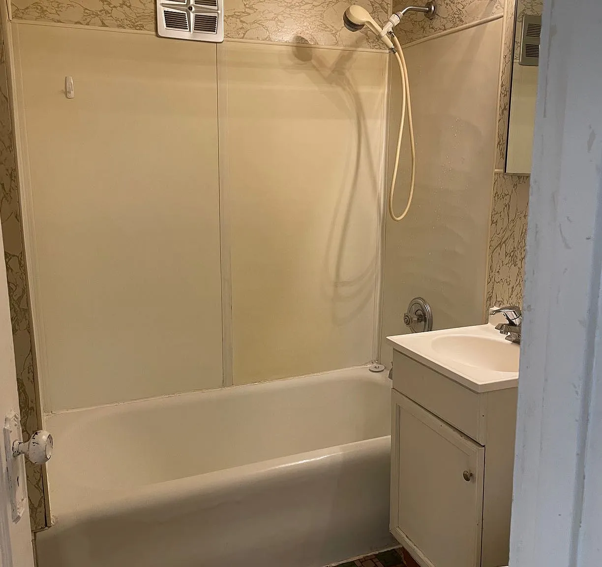 1 bed, 750 sqft, $1,150 — Photo 2