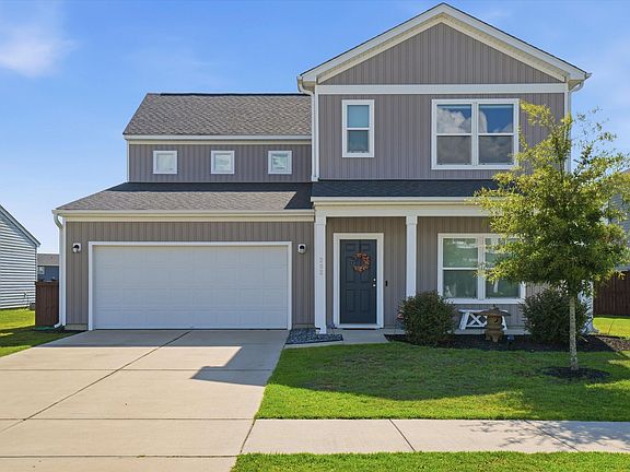 2nd image of 292 Lucca Dr
