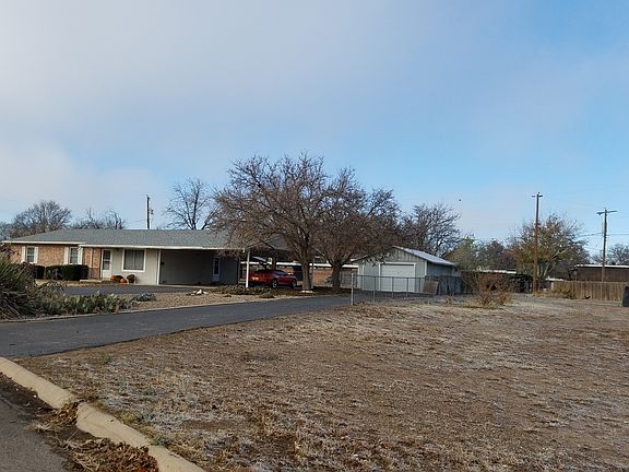 2nd image of 1106 Avenida Manana