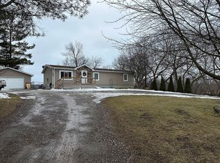 5480 Faussett Rd, Howell, MI 48855