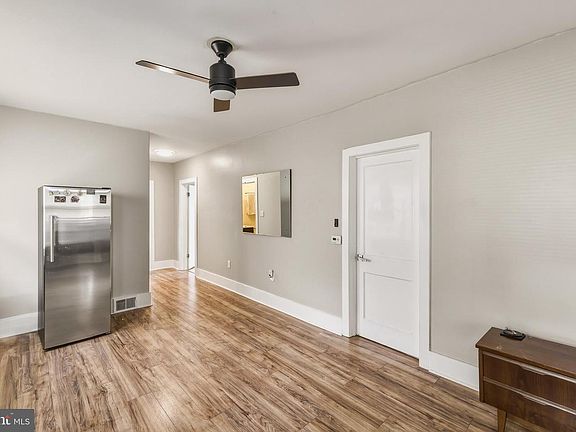 5th image of 94 Highland Ave