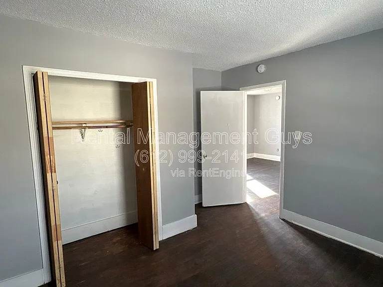 2931 Bryant Ave N #2 — Photo 44