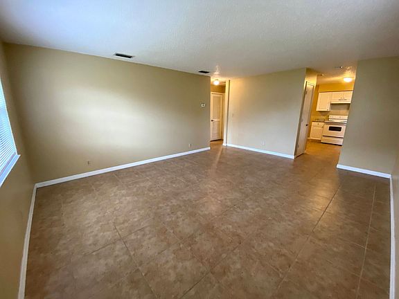 3rd image of 808 Van Lieu St APT B