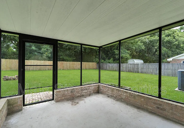 587 Bobwhite Dr — Photo 10