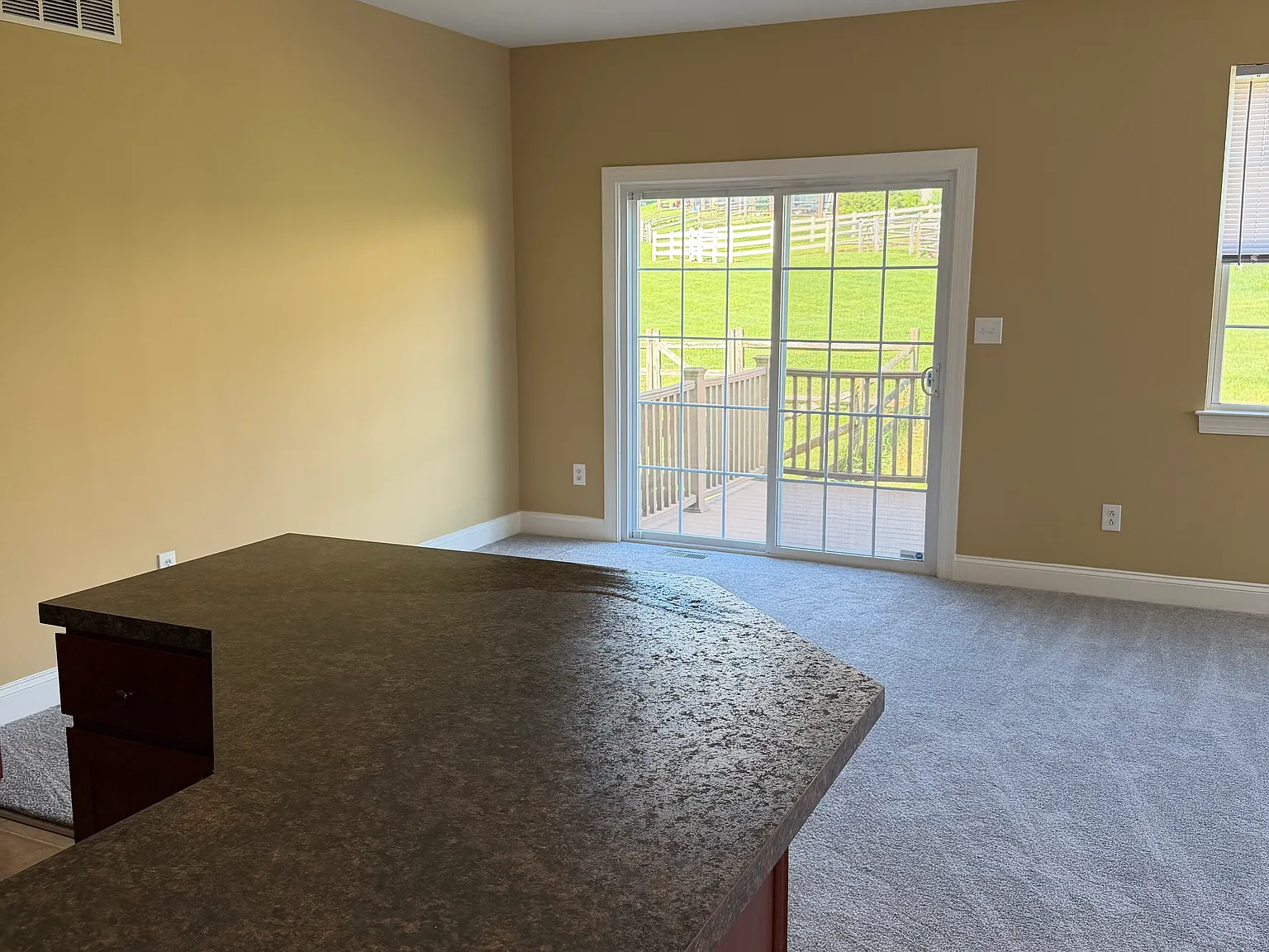 3 bed, 2.5 bath, 2129 sqft, $2,950 — Photo 3