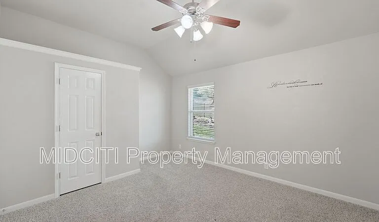 842 Santa Cruz — Photo 27