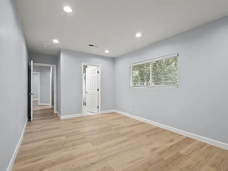 5955 Colfax Ave — Photo 19