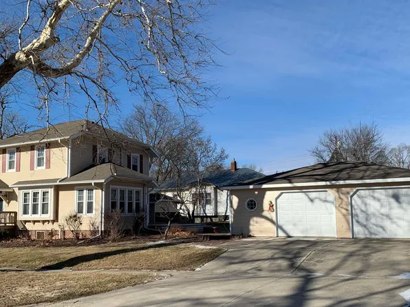 927 W Montgomery St, Creston, IA 50801
