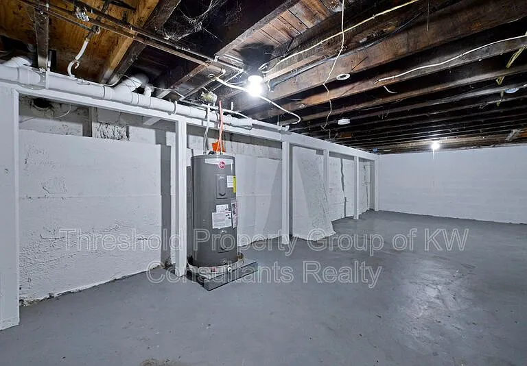 786 Thomas Ave #786 — Photo 4
