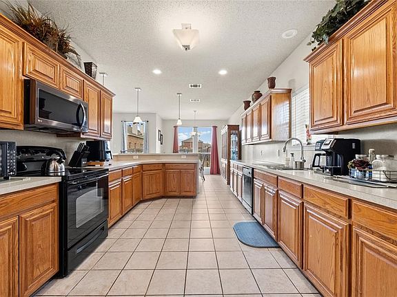 4th image of 1703 Sienna Dr