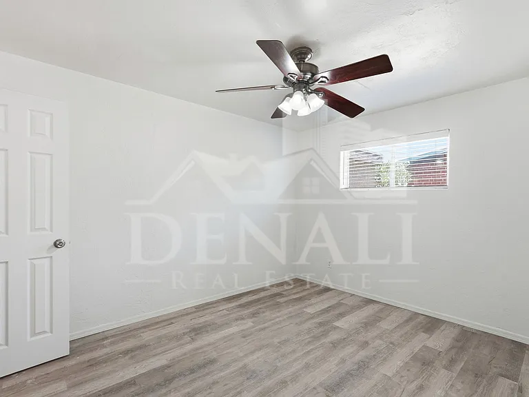 3801 N 4th Ave — Photo 14