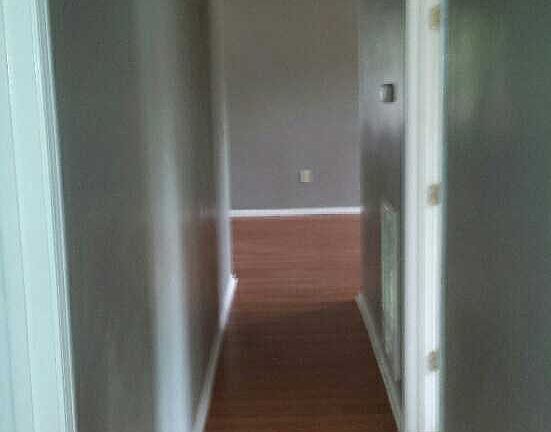 4th image of 3724 McInville Dr