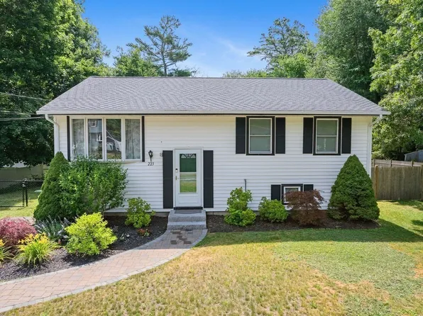 223 Birch St, Pembroke, MA 02359