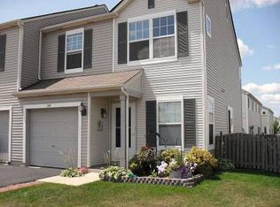 214 Charleston Ave, Romeoville, IL 60446