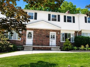 6484 State Rd APT D8, Parma, OH 44134