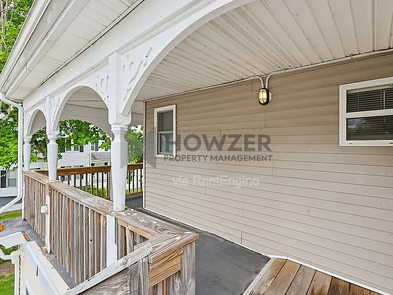 127 Park St #10 — Photo 21