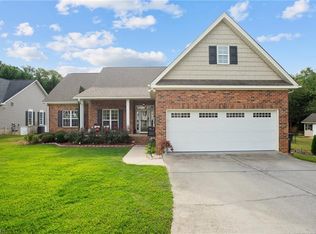 1720 Ransom Trace Ct, Winston Salem, NC 27106