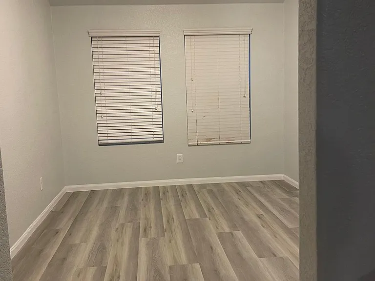 8127 Redbud Point Ln — Photo 13