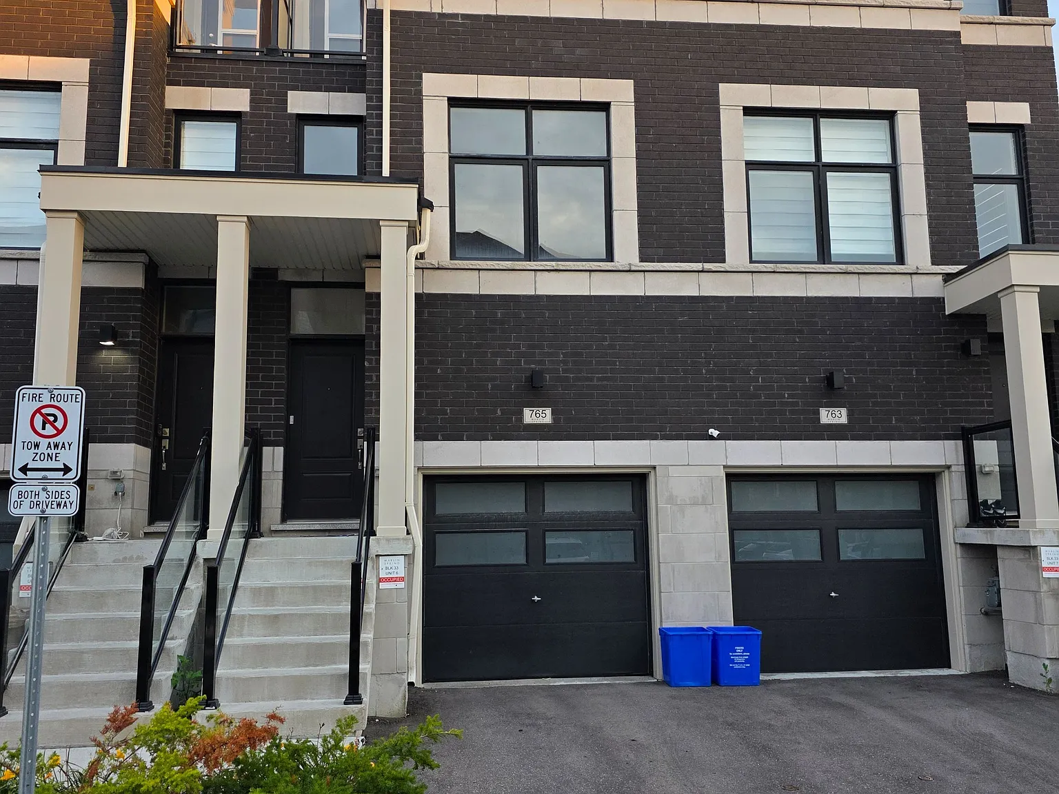 4 bed, $3,000 — Photo 1