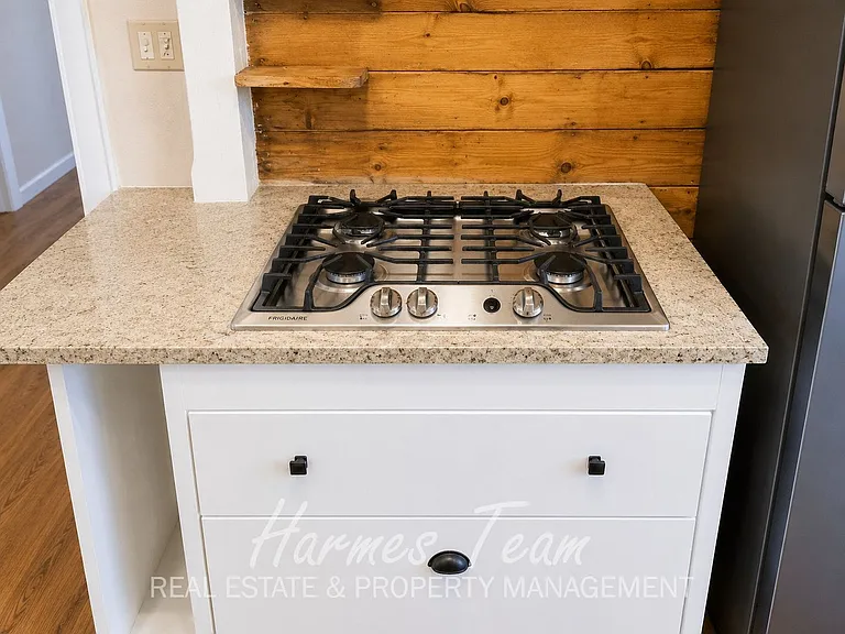 835 N Union Blvd #3 — Photo 11