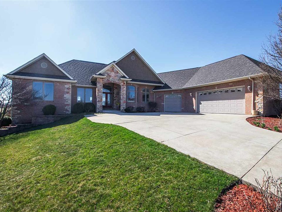 1st image of 932 Tuscany Way