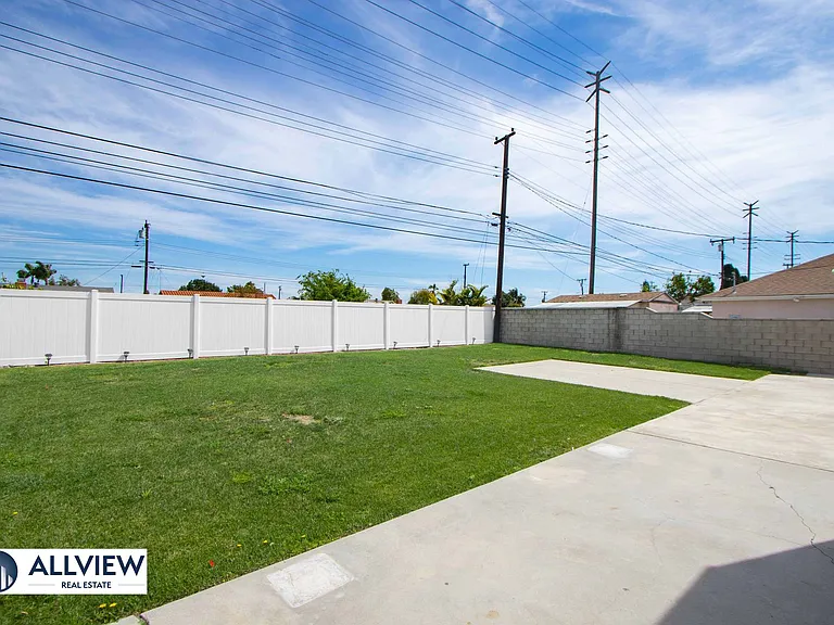 13662 Riata St — Photo 24