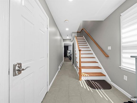 4th image of 234 5th St