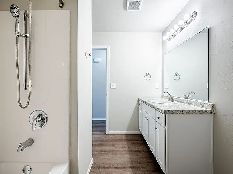 PRAIRIE VIEW ESTATES — Photo 13