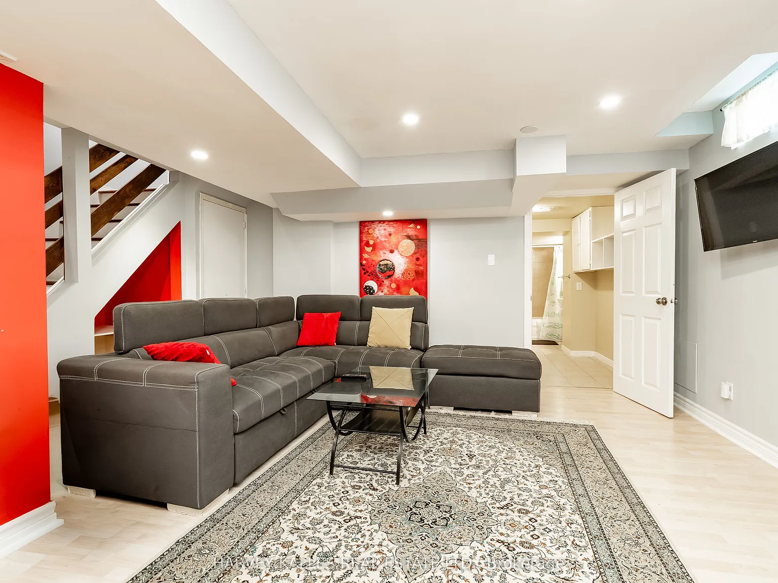 2 bed, $1,900 — Photo 3