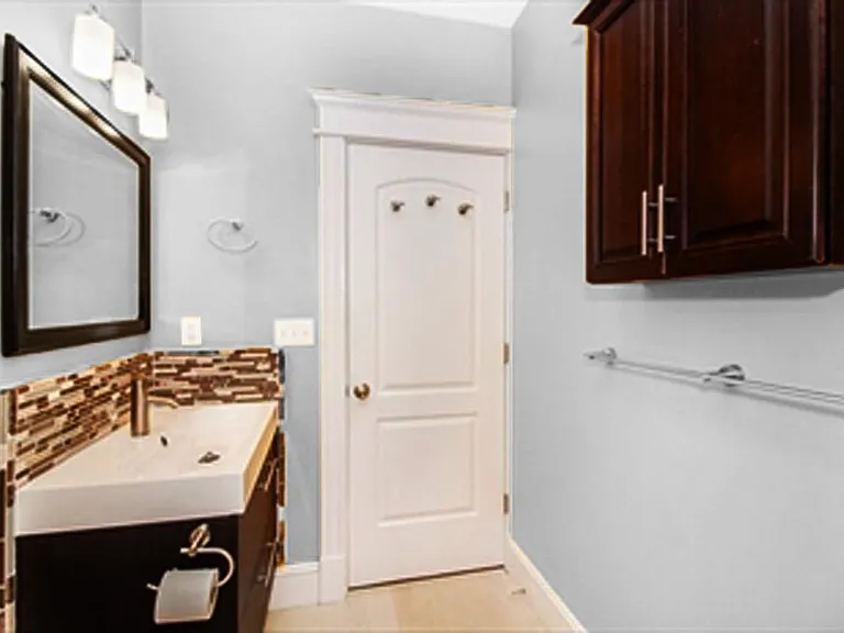 22 Santuit St #B — Photo 3