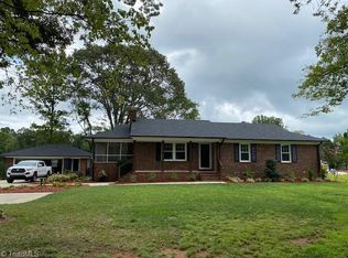 3920 Braddock Rd, High Point, NC 27265