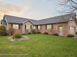 1896 Carlisle Hwy, Charlotte, MI 48813