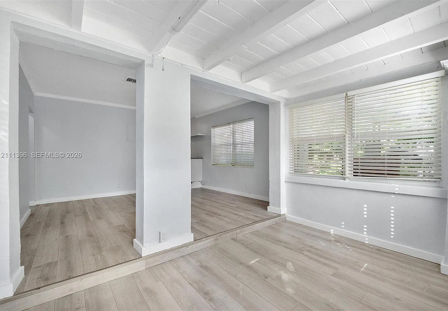 Lauderdale Park 6-33 1/2 — Photo 1