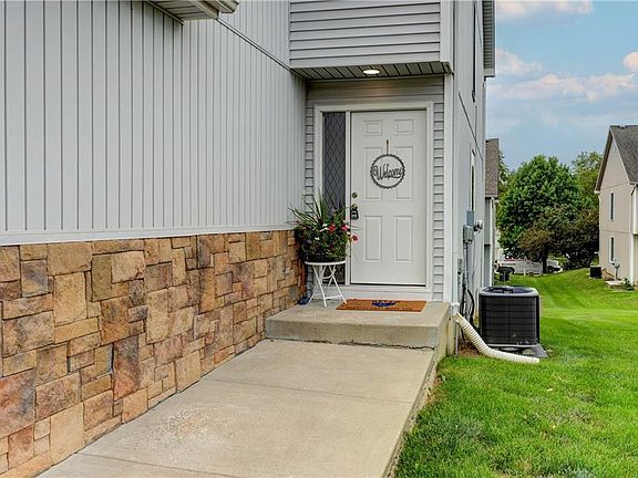2nd image of 13017 Washington Ct
