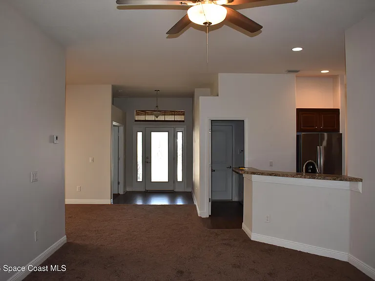 4063 Palladian Way — Photo 5