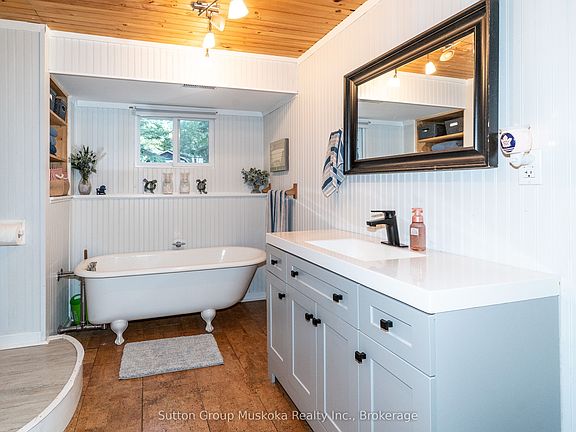 5th image of 26 Sugar Maple Ln