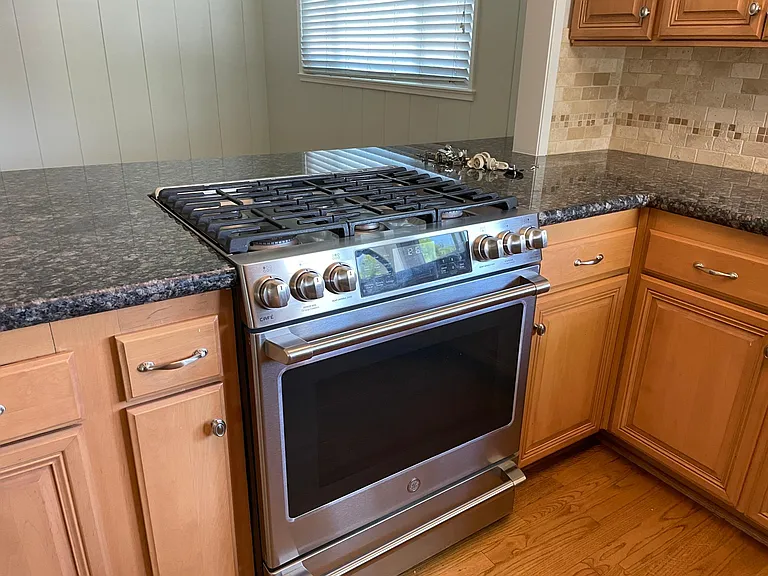 2098 Cirone Way — Photo 12