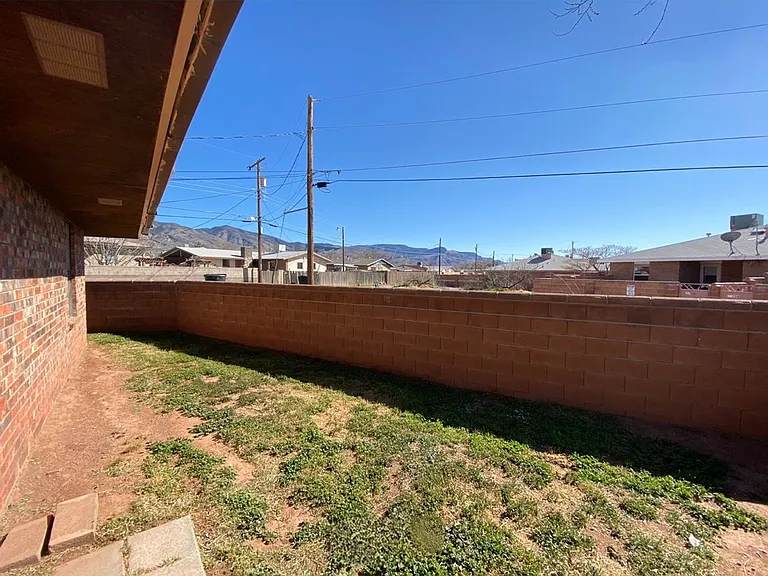 2602 Miguel Pl #A — Photo 15