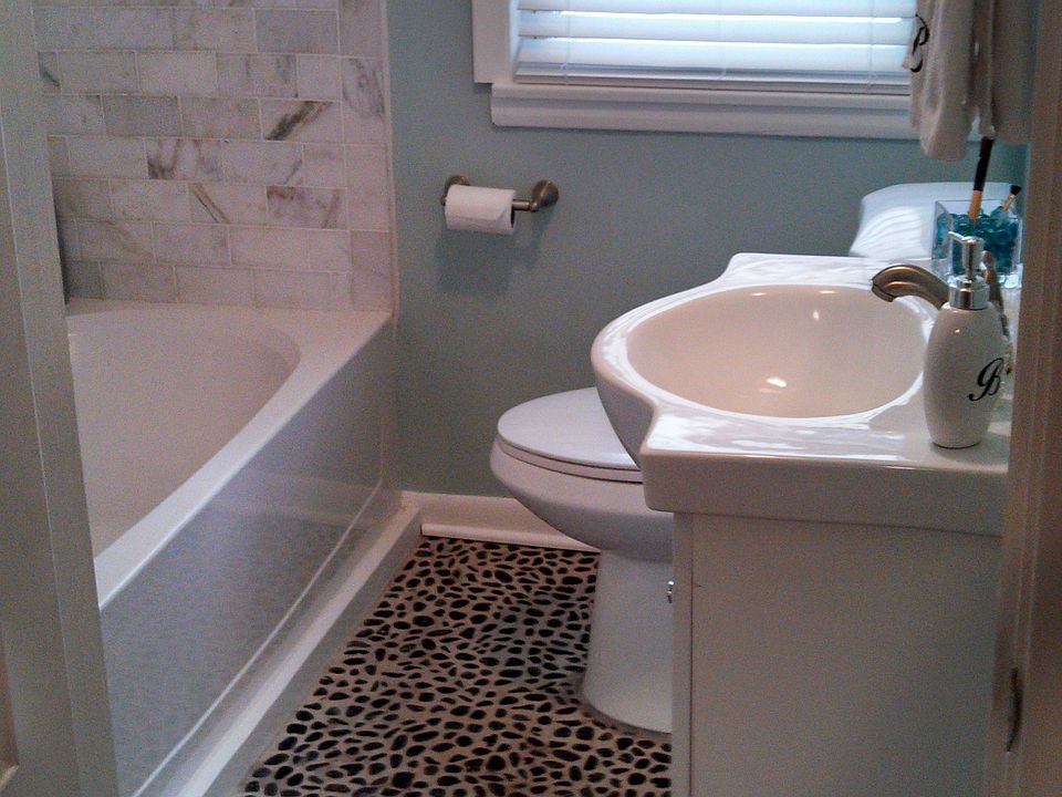 2nd Floor Bath