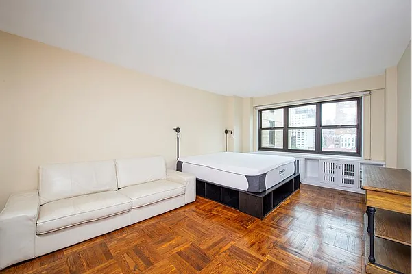 Rented by Douglas Elliman | media 5