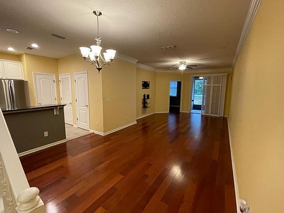 5th image of 6197 Bartram Village Dr