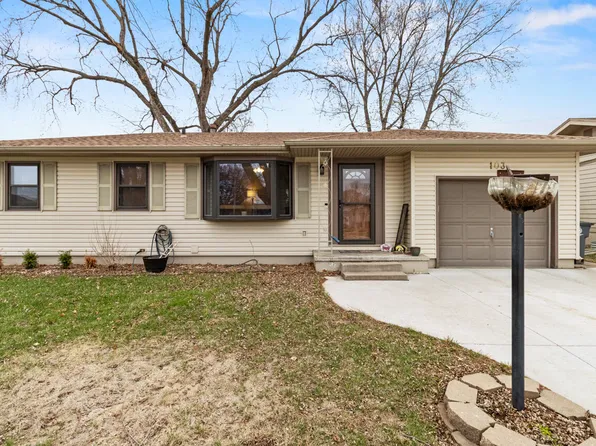 103 Wenwood Cir, Council Bluffs, IA 51503