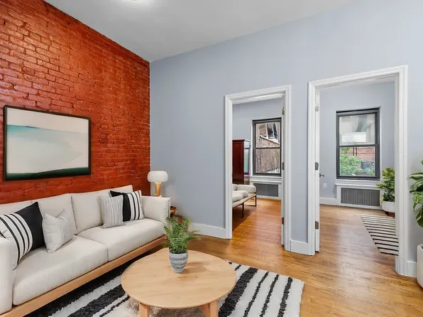 326 W 45th St APT 2F, Manhattan, NY 10036