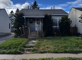 202 Nassau St, Oshawa, ON L1J4A5