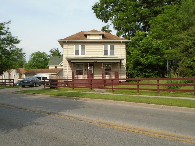 1st image of 326 Vistula St